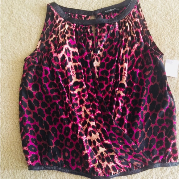 Alice & Trixie Leopard Print Top - Picture 1 of 6